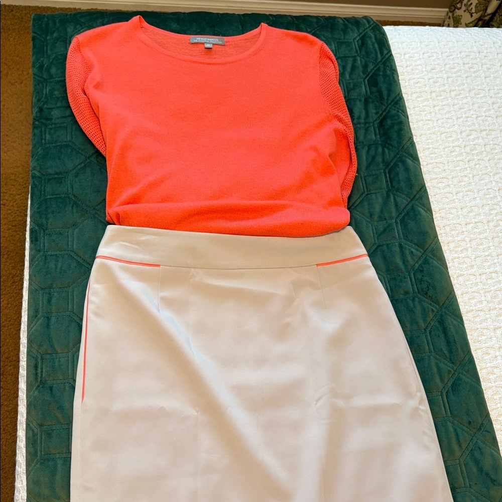 Elie Tahari taupe skirt like new Size 8